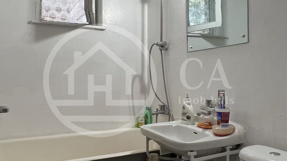 Apartament cu 2 camere de vanzare in Rogerius Oradea - Poză 3