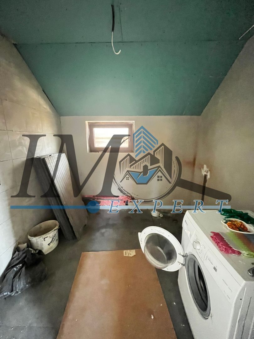 Casa semi finalizată de vânzare in Lancram - Poză 9