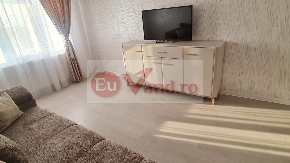 De vanzare apartament apartament cu 2 camere,  Micro 16, etaj 4, 68.000 E - Poză 9