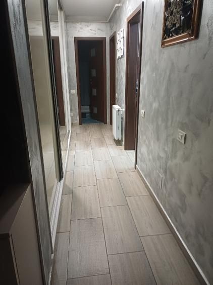 Inchiriere Apartament 2 camere- Aparatorii Patriei- Centrala proprie - Poză 12