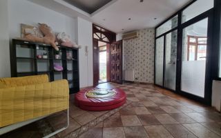 DE INCHIRIAT VILA  D+P+1+2 + CURTE | ZONA PARCUL CAROL - Poză 7