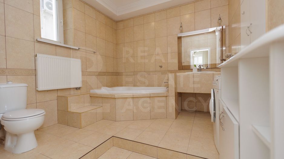 Chirie, apartament, 3 camere, str. 31 August 1989, Centru - Poză 12