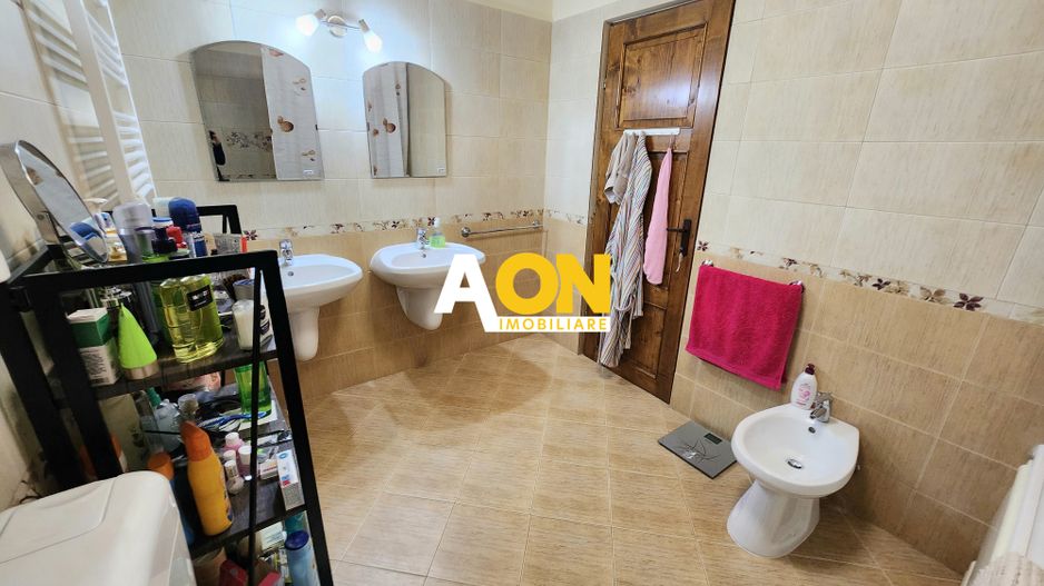 De vanzare casa 6 camere 8142 mp teren in Oarda de Sus - Poză 21