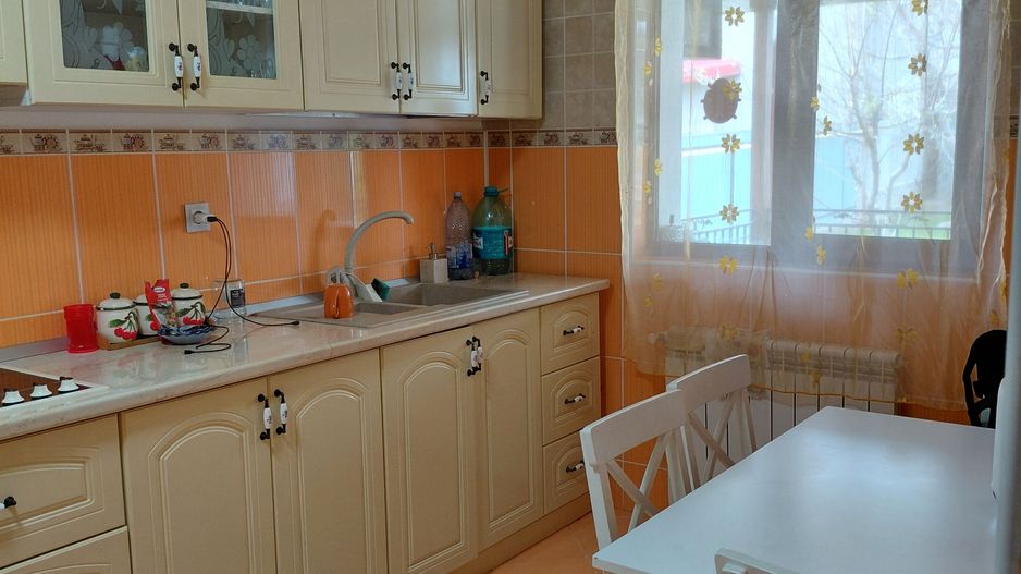 Casă spațioasă și primitoare, gata de mutare! Tulucesti! - Poză 11