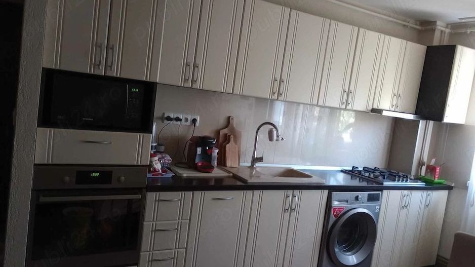 BRASADAS vinde ap 2 cam decomandat pe Careiului in Micro 16. - Poză 1