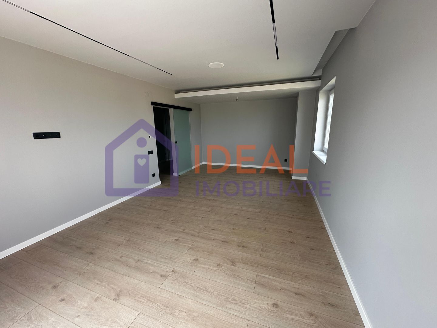 Penthouse cu 3 camere LA CHEIE, cu terasa de 191mpu, zona Calea Surii Mici - Poză 26