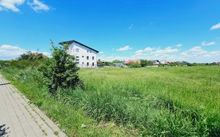 Teren intravilan pentru bloc P+3, zona centrala - Poză 1