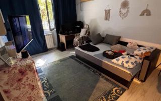 2 Cam ~ Etaj 1 ~ 51mp ~ Decomandat ~ metrou Raul Doamnei - Poză 2