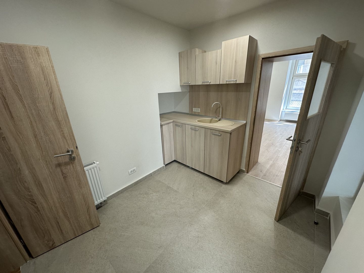 Spatii de birouri Ultracentral suprafață  de 67.6  mp - Poză 8