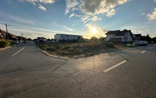 Teren 920 mp cu 2 fronturi - Poză 2