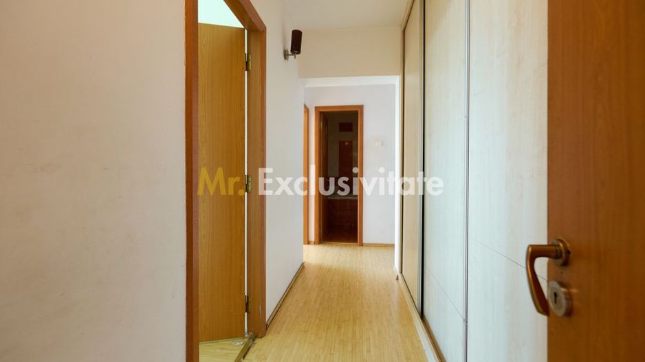 Apartament 4 Camere Decomandat | Craiovei | 3 Balcoane | Parcare - Poză 8