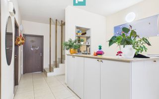 Casă  spațioasă cu 5 camere, Aradului - Poză 1