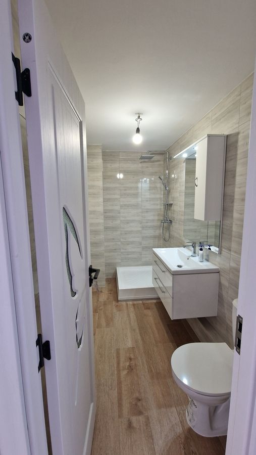 APARTAMENT RENOVAT SPATIOS  METROU ZONA NERVA TRAIAN - Poză 10