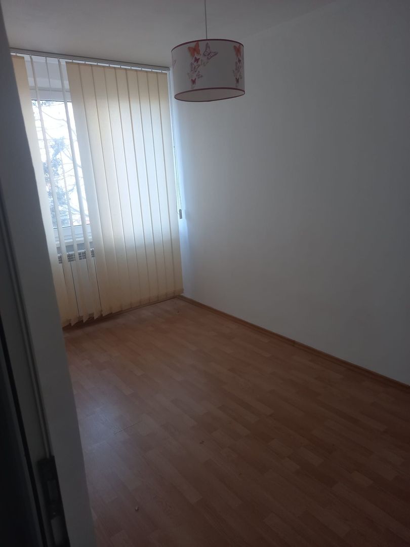 Apartament 3 camere Tiglina 2,et 1 - Poză 1