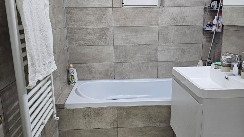 Inchiriere apartament 3 camere, modern, Prundu - Poză 8