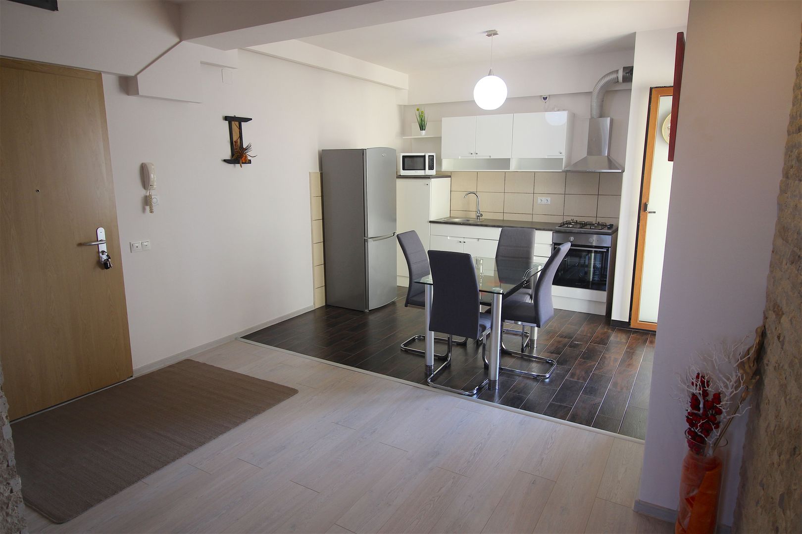 Apartament cu 2 camere de vânzare în zona Aradului - Poză 14