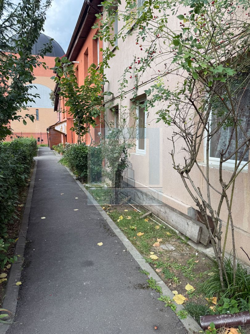 Garsonieră 36 mp - zona Carpaților /Colonia Metrom - Poză 11