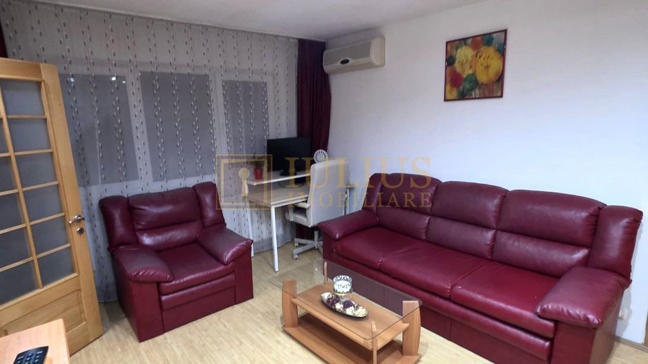 Apartament in Complexul Studentesc - Poză 1