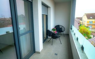 VAND 1/2 CLADIRE CU 6 APARTAMENTE - Poză 6