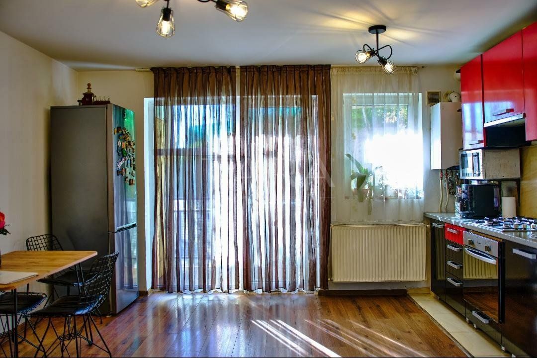 Apartament modern,  complet mobilat și utilat, zonă excelentă. - Poză 3