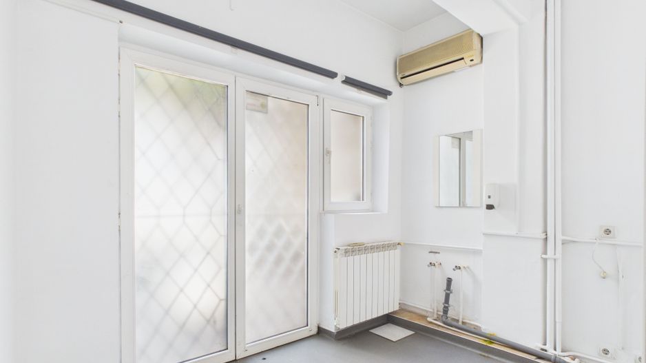 Clădire de 560 mp utili ~20 încăperi | Configurație medicală - Poză 10