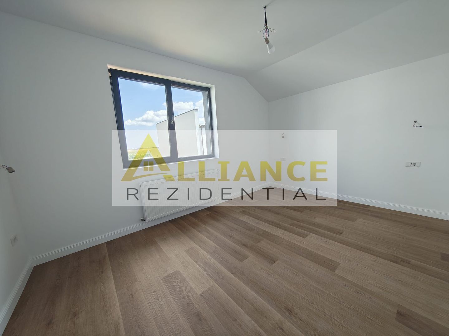 Casa P+M moderna | 4 dormitoare | 117 mp utili | Str. Aviatorilor - Poză 8