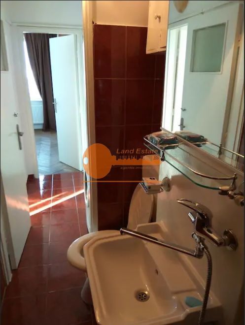 Apartament Modern cu 2 Camere 60 m² 9/15 Vedere Panoramică Zona Centrală - Poză 9