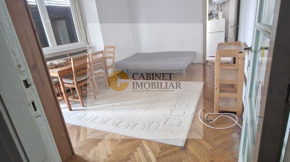 Garsoniera  30 mp |  Piata Romana  |  Balcon Vedere |  Panoramica - Poză 2