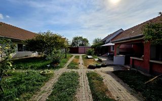 Casa de vanzare cu teren mare pe Ady Endre Aradul nou - Poză 4