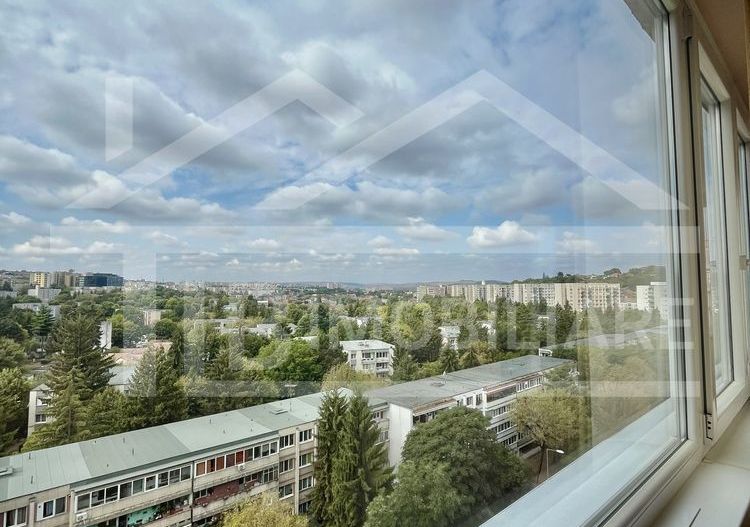Apartament cu 3 camere, 70 mp, decomandat, Zona Fortuna - Poză 7