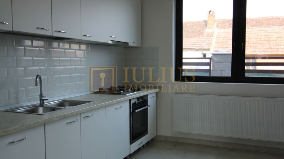 Braytim; 3 dormitoare, living saptios cu semineu. - Poză 7