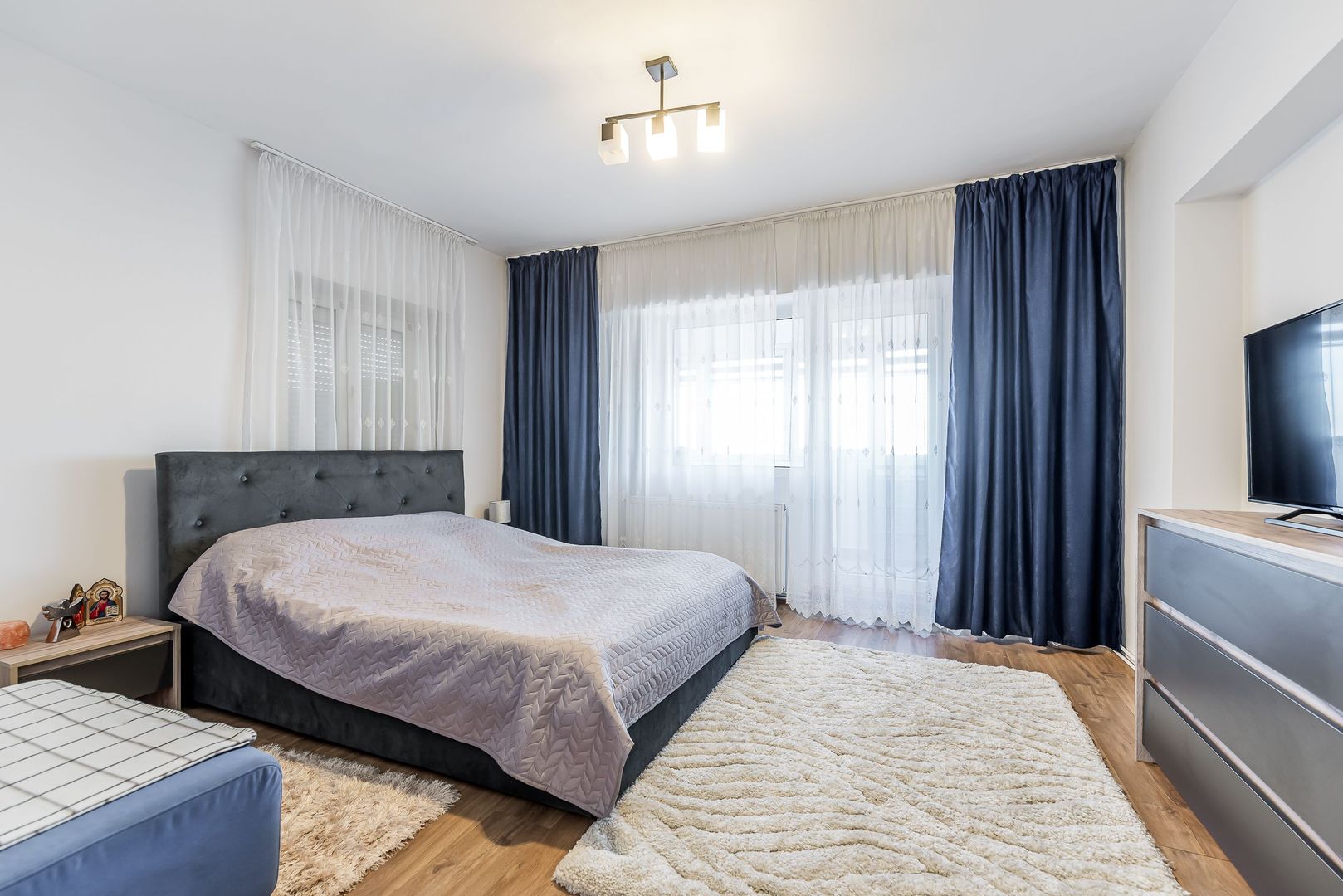 Apartament decomandat 4 camere - str. Condurasilor - COMISION 0 - Poză 2