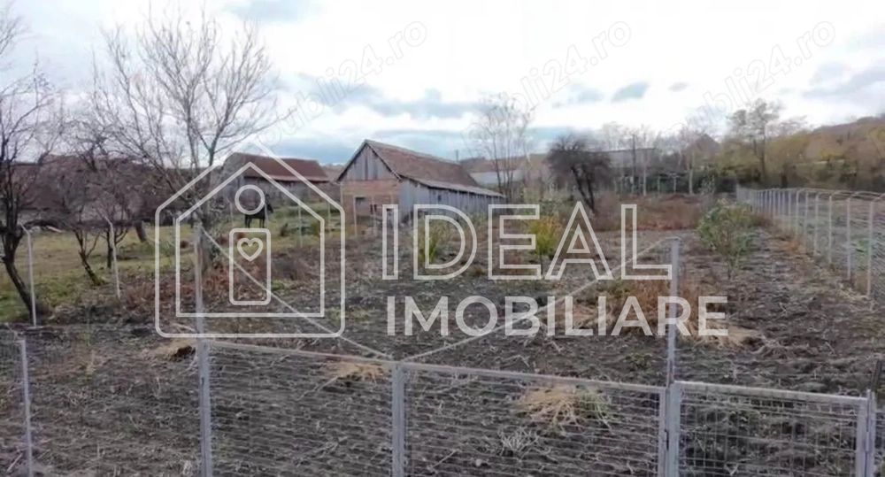 Teren intravilan de vânzare în sat Alămor, comuna Loamneș, județul Sibiu - Poză 5