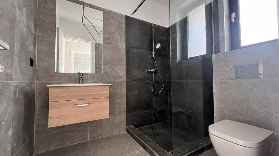 Vila 5 camere | Otopeni | 23 August - Poză 3