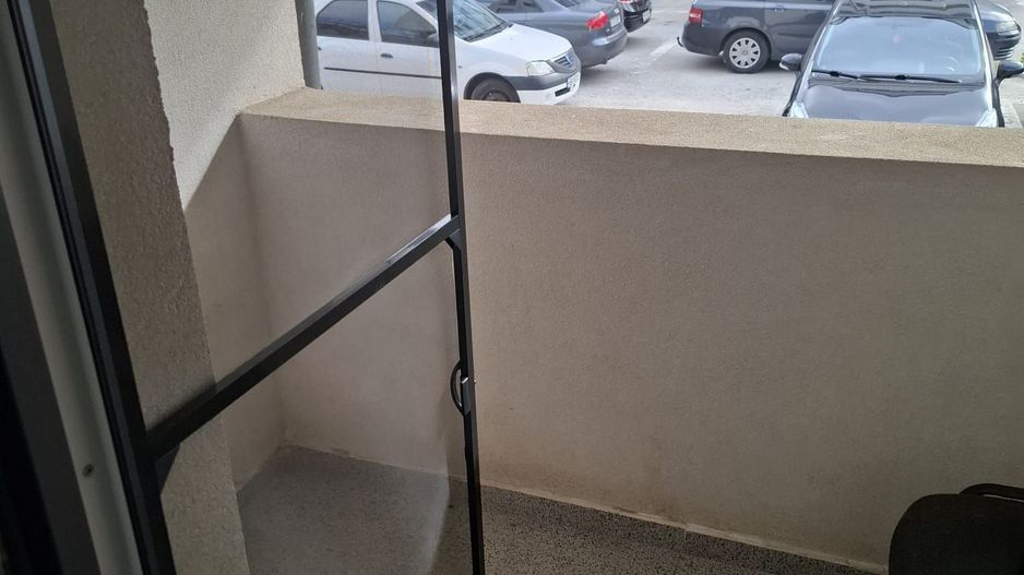 BRASADAS inchiriaza ap 2 cam PARTER zona Metalurgiei. - Poză 8