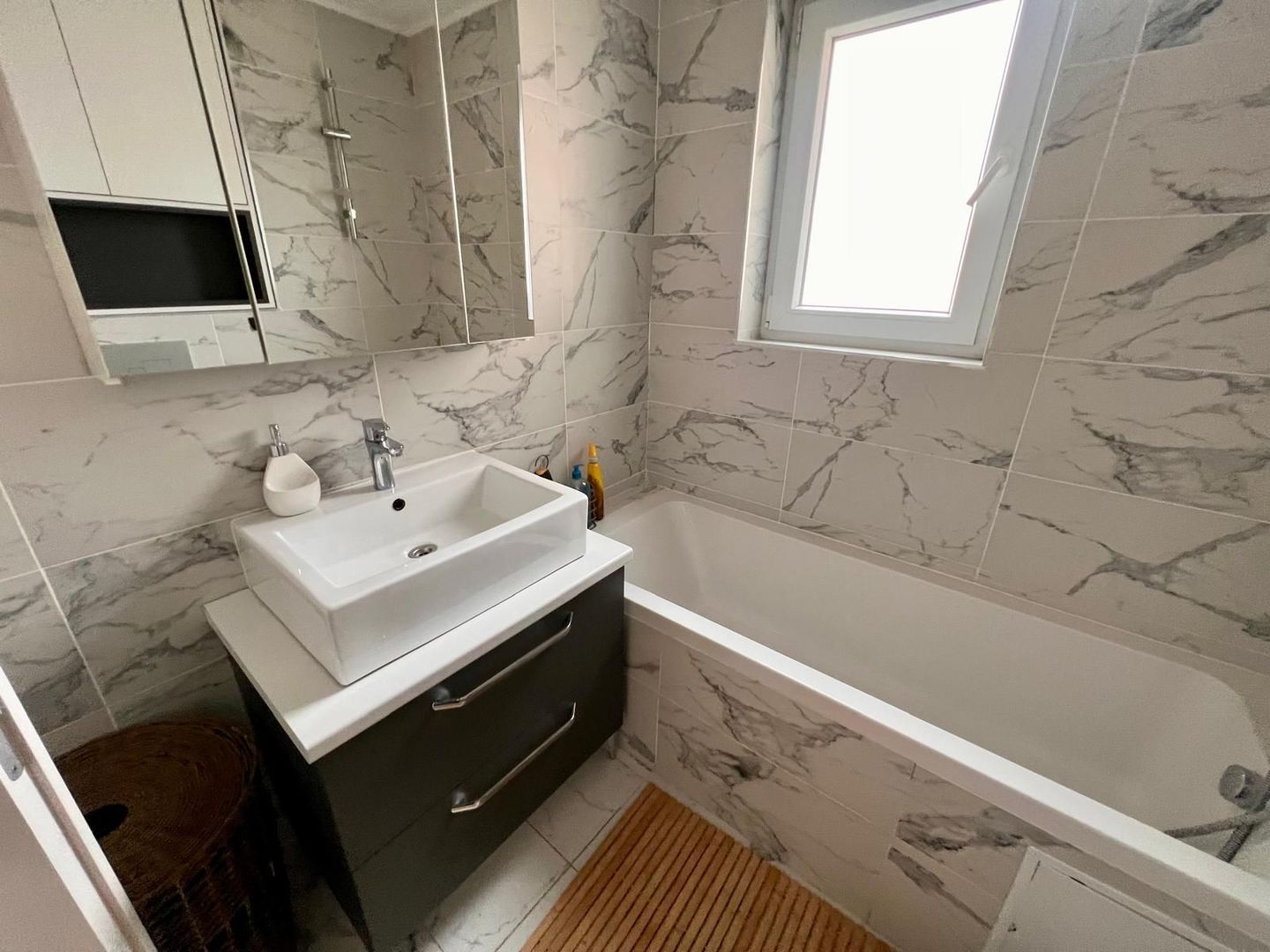 Vila 4 camere Ansamblul Rezidential Cosmopolis - Poză 12