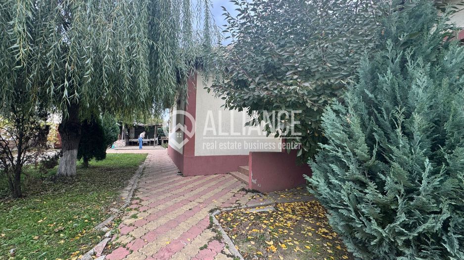 Mihail Kogalniceanu (cod04)-Casa 4 camere - Poză 2