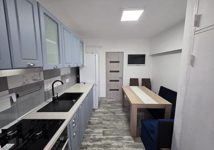 Apartament 2 camere decomandat, zona 1 Mai - Poză 4