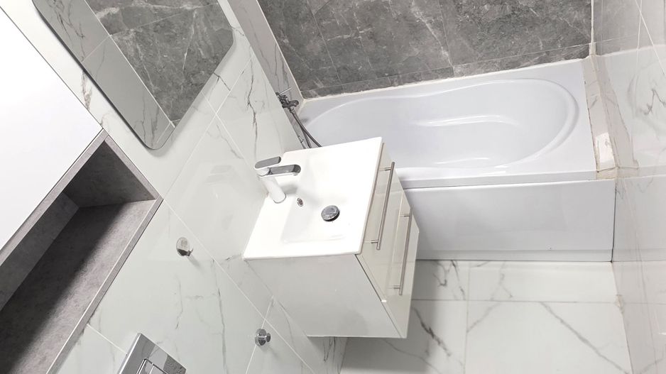 Apartament 3 camere, ETAJ 1, 109 mp, mobilat și utilat, VASLUI - ANA IPĂTESCU; - Poză 10
