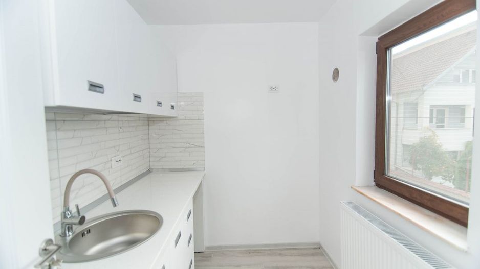 Garsoniera RENOVATA, etaj 1, Gavana-Pitesti - Poză 2