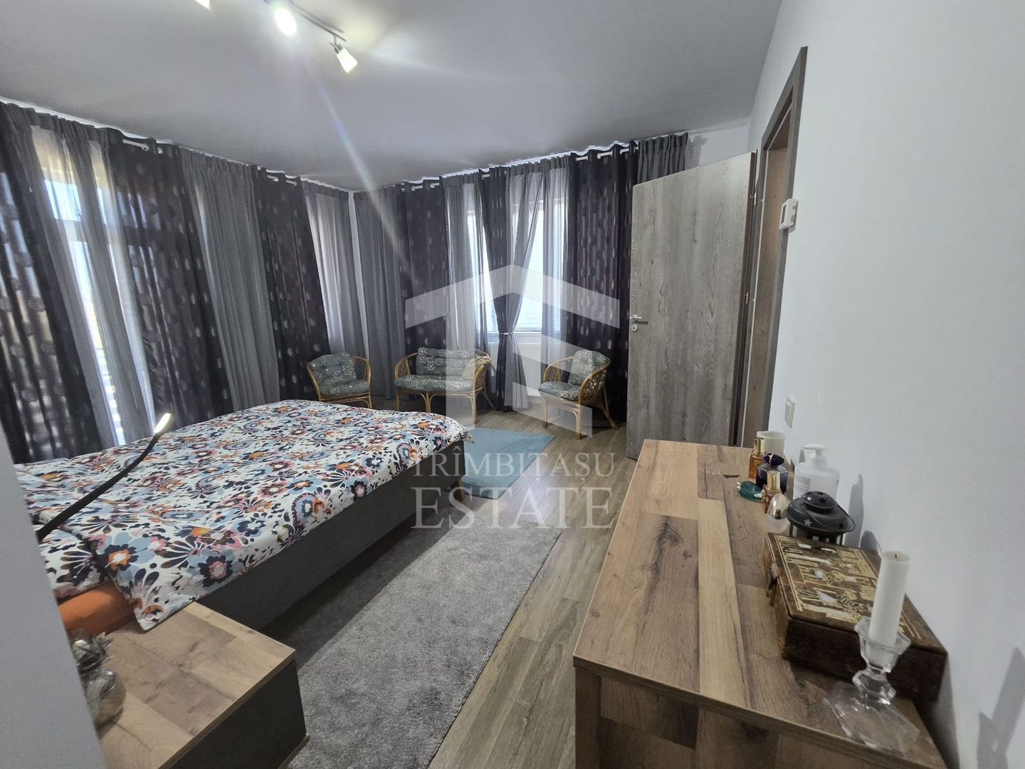 Mangalia - Vila tip duplex moderna. - Poză 12