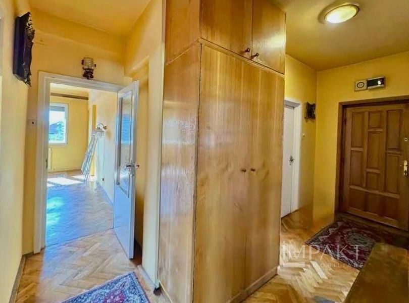 Apartament cu 3 camere de 100 mp utili in zona Semi-Centrala - Poză 8