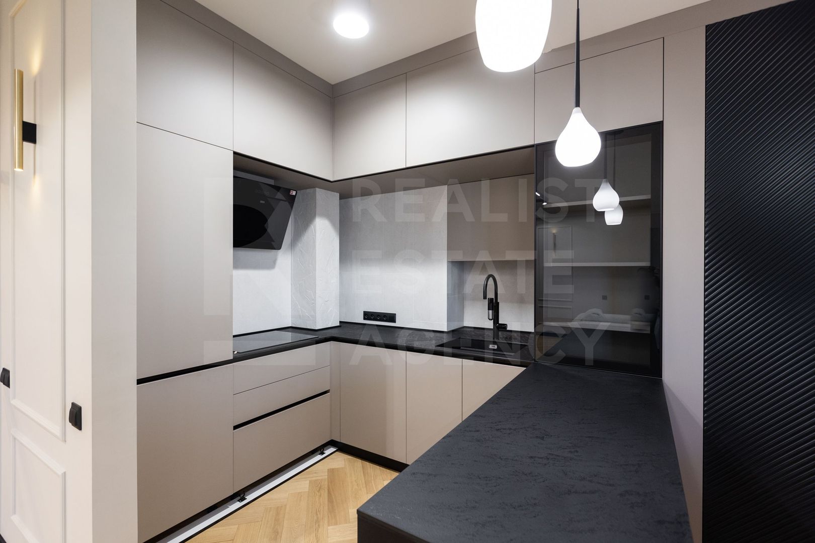 Chirie, apartament, 3 camere, strada Tricolorului, Centru - Poză 17