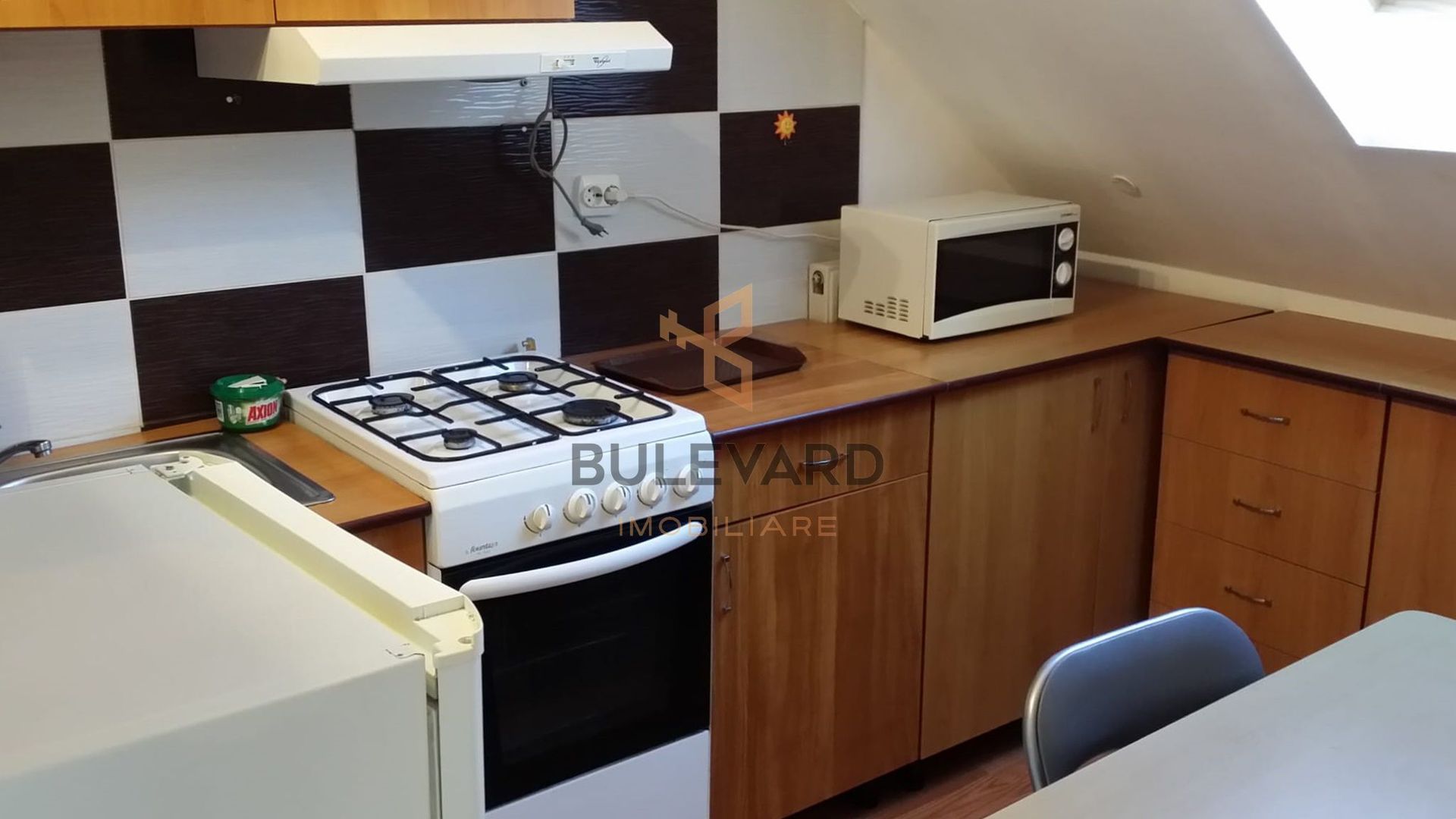 Apartament cu 2 camere dispus pe 2 nivele, zona strazii Donath! - Poză 8