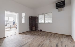 Hala industriala Codlea ,se poate impartii in doua - Poză 22