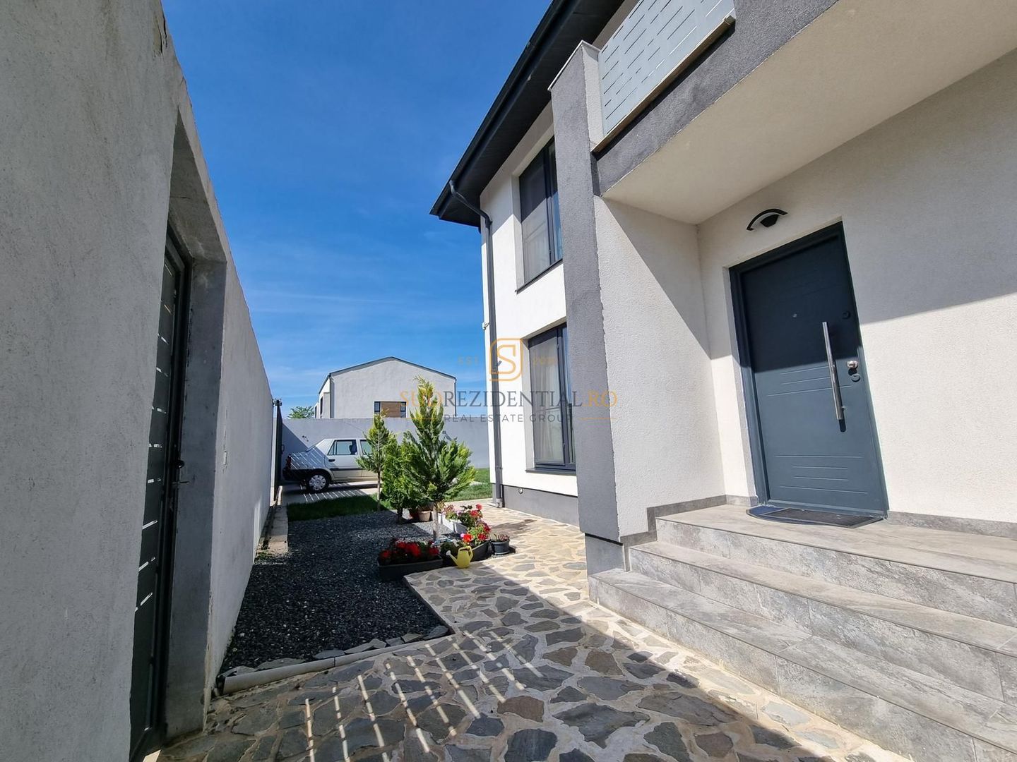 Vila individuala cu 5 camere si piscina, mobilata si utilata, Popesti - Poză 2