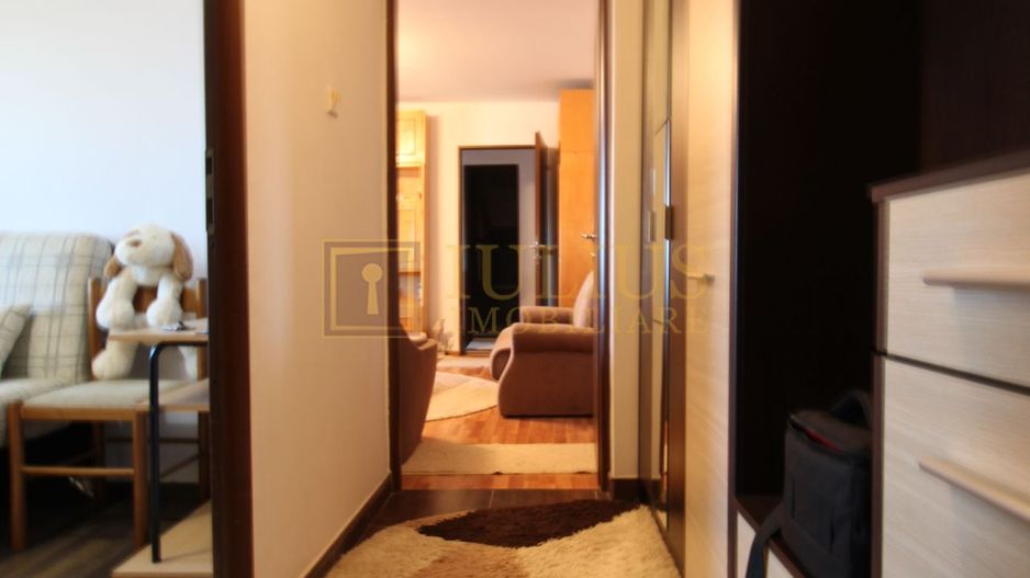 Apartament spatios, 3 camere, semidecomandat, Calea Buziasului - Poză 6