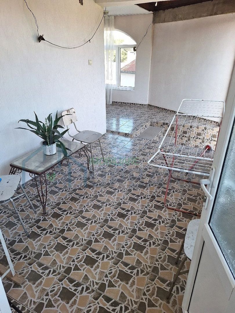 Casă de vânzare în Iași, zona Manta Roșie - 220.000 EUR - Poză 1