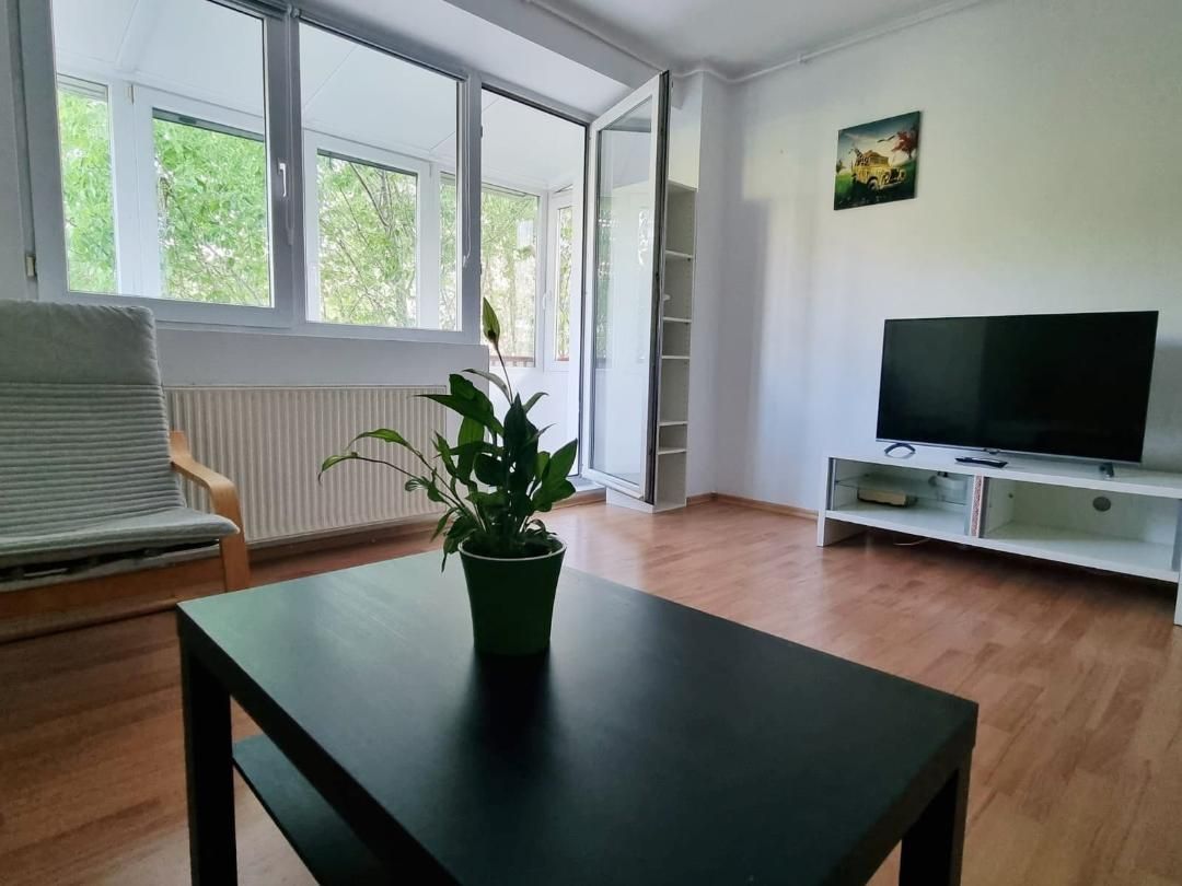 Garsoniera eleganta de 44 mp - Strada Cernauti , Vatra Luminoasa - Poză 1