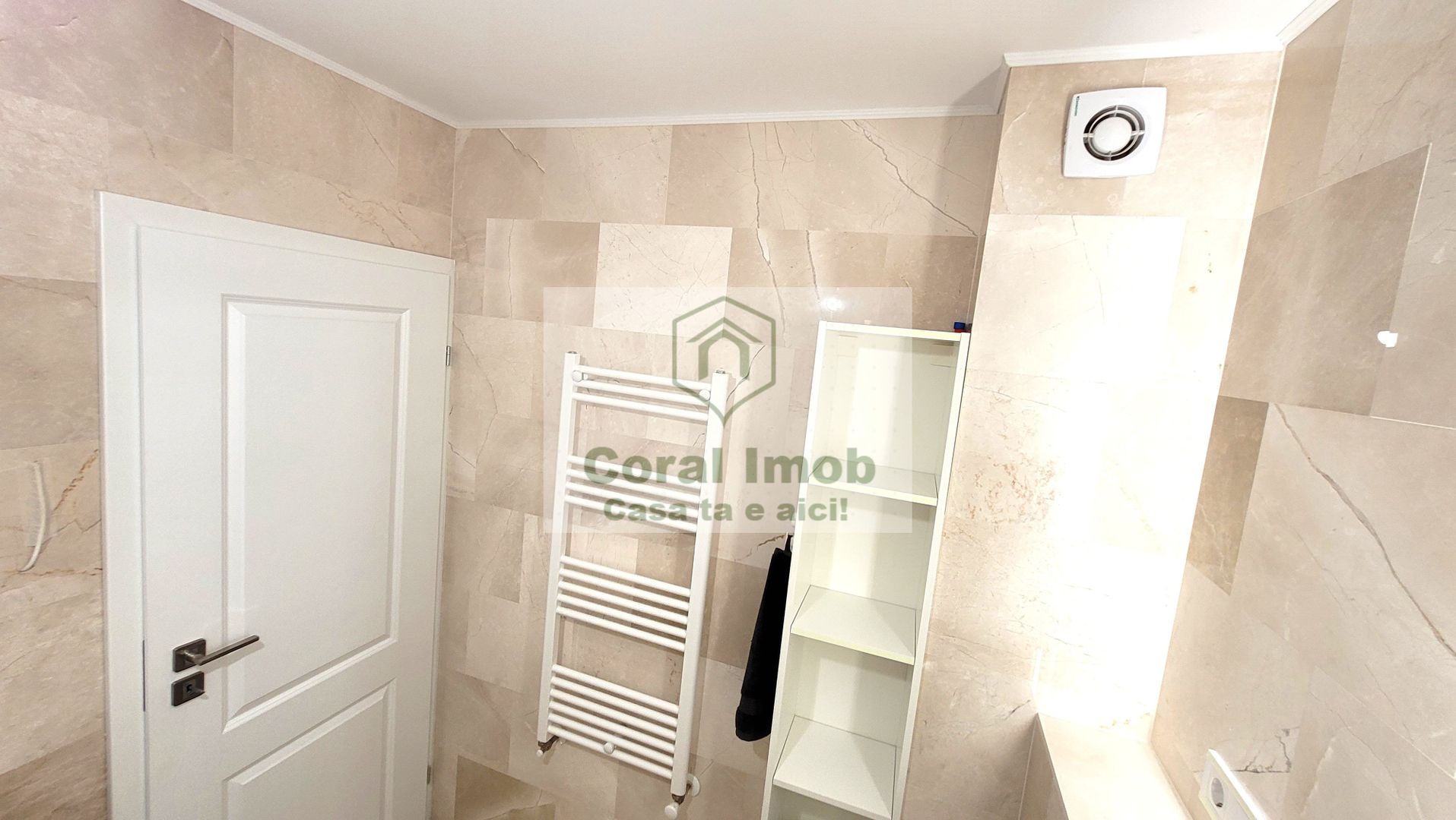 Vanzare apartament 2 camere, la poalele muntilor langa Brasov - Poză 7